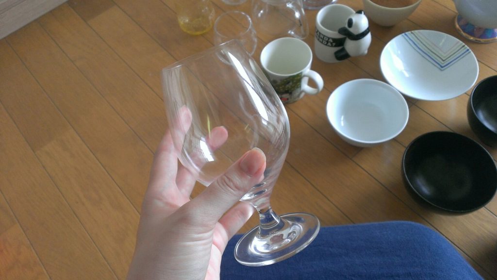 白ワイングラス